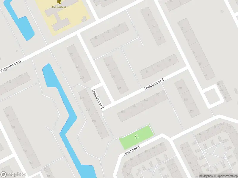 Ambulance met grote spoed naar de Quadenoord in Rotterdam