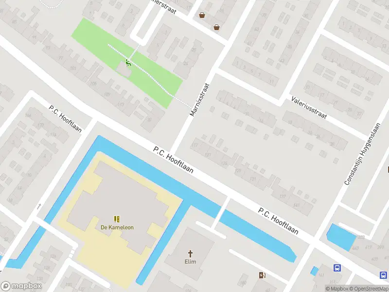 Ambulance met gepaste spoed naar de P.C. Hooftlaan in Papendrecht