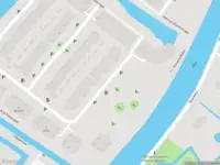 Ambulance met gepaste spoed naar de Harry Mulischstraat in Voorschoten