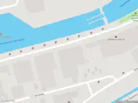 Brandweer met grote spoed naar de Havenkade in Assen vanwege voertuigbrand