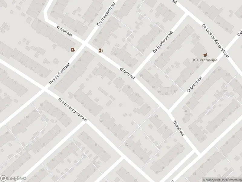 Ambulance met grote spoed naar de De Laat de Kanterstraat in Leiden