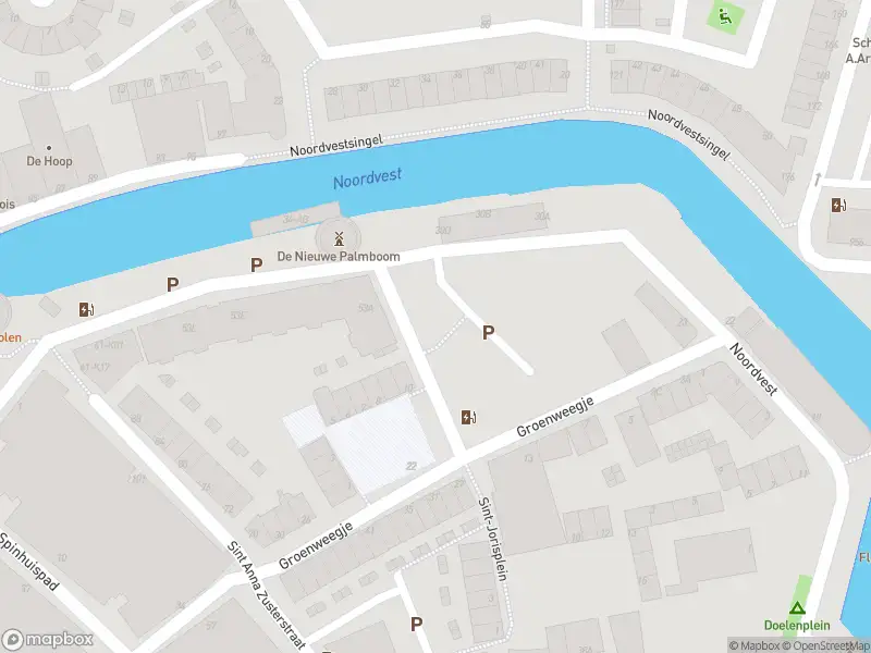 Ambulance met grote spoed naar de Noordvest in Schiedam