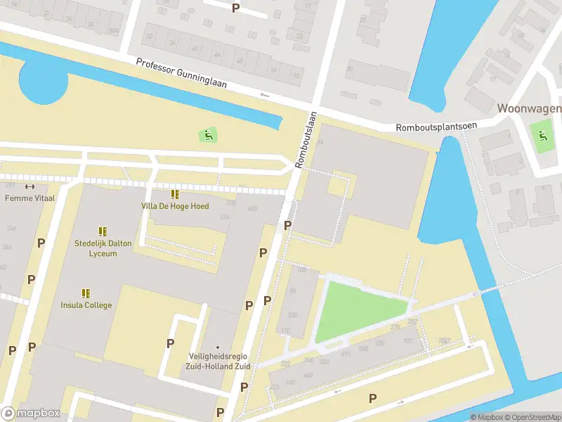 Ambulance met gepaste spoed naar de Romboutslaan in Dordrecht