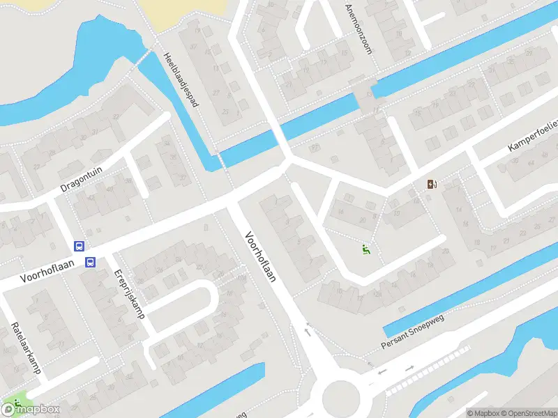 Ambulance met grote spoed naar de Dalkruidzoom in Leiderdorp