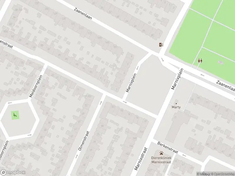 Ambulance met grote spoed naar de Marnixplein in Haarlem