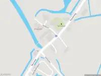 Brandweer met grote spoed naar de Kerkbuurt in Allingawier vanwege waarnemen gaslucht