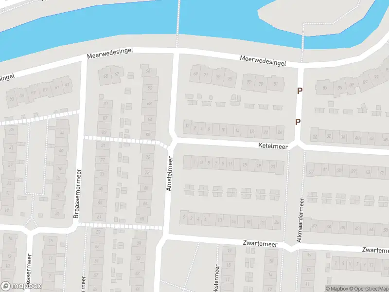 Ambulance met grote spoed naar de Ketelmeer in Barendrecht