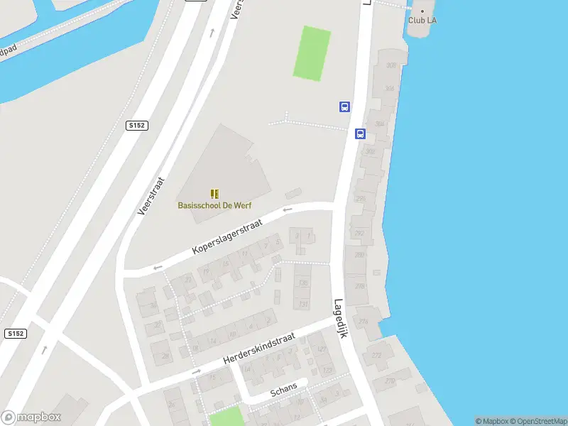 112 melding Ambulance met gepaste spoed naar de Koperslagerstraat in Zaandijk