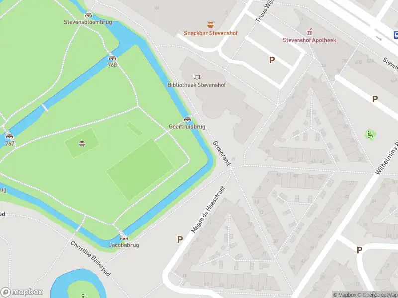 Ambulance met gepaste spoed naar de Clara Visserplaats in Leiden