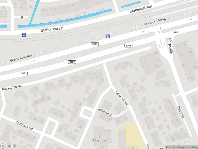 Ambulance met gepaste spoed naar de Julianastraat in Rhoon