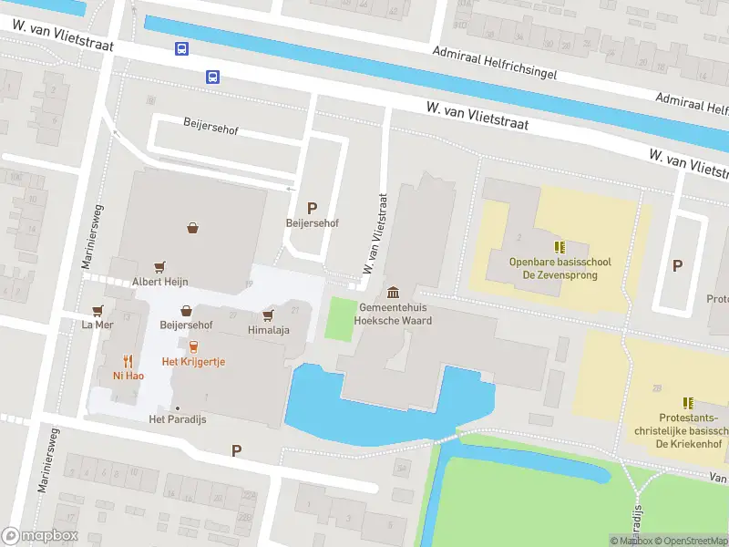 Politie naar de W. van Vlietstraat in Oud-Beijerland