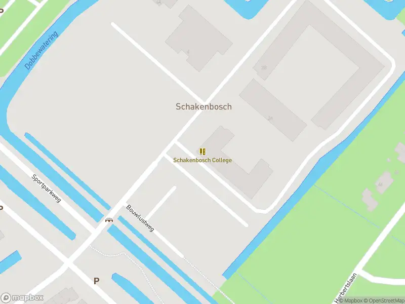 Brandweer met grote spoed naar de Bouwlustweg in Leidschendam vanwege personen te water