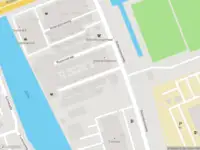 Ambulance met grote spoed naar de Wassenaarstraat in Delft