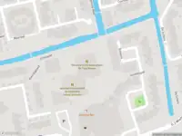 Ambulance met grote spoed naar de Mr.C.Kooimancentrum in Weesp