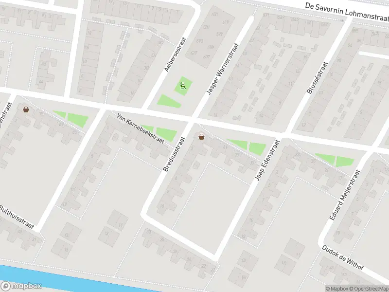 Ambulance met gepaste spoed naar de Brediusstraat in Amsterdam