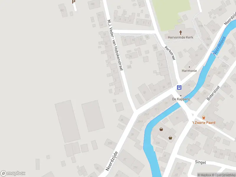 Ambulance met grote spoed naar de M.J. Veder- van Hobokenstraat in Noordeloos