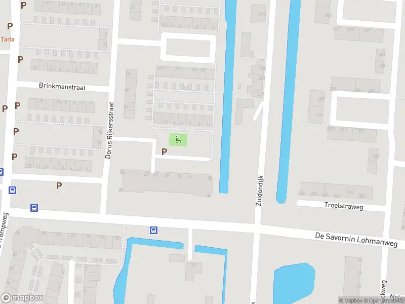 Ambulance met grote spoed naar de Van der Kloosterstraat in Dordrecht