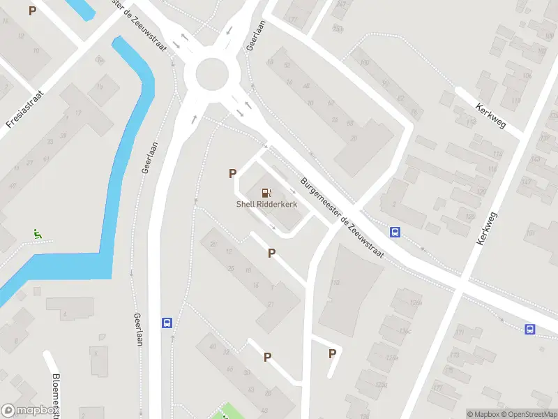 Ambulance met gepaste spoed naar de Burgemeester de Zeeuwstraat in Ridderkerk