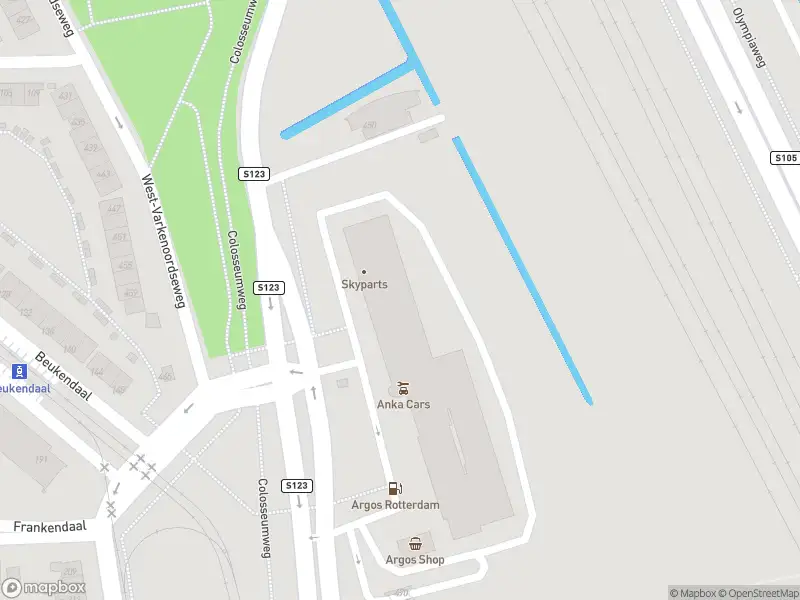 Ambulance met gepaste spoed naar de West-Varkenoordseweg in Rotterdam