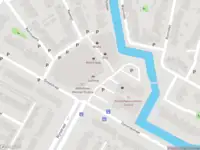 Ambulance met grote spoed naar de Oudorperplein in Alkmaar