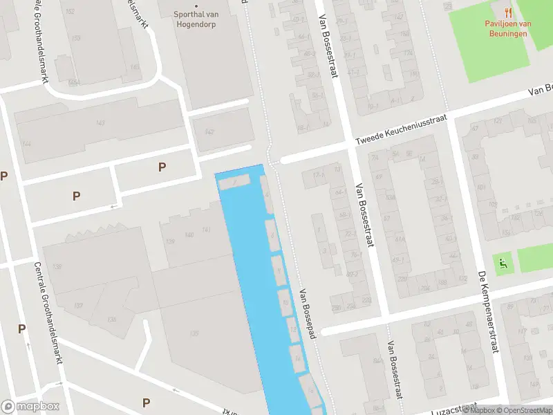 Ambulance met grote spoed naar de Van Bossepad in Amsterdam