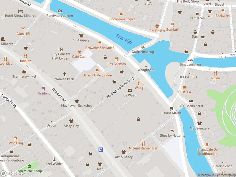 Brandweer met gepaste spoed naar de Mandenmakerssteeg in Leiden vanwege afgaan automatisch brandalarm
