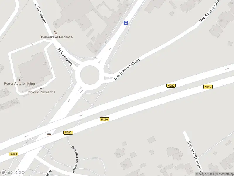 Politie naar de Bredeweg in Roermond vanwege aanrijding met letsel