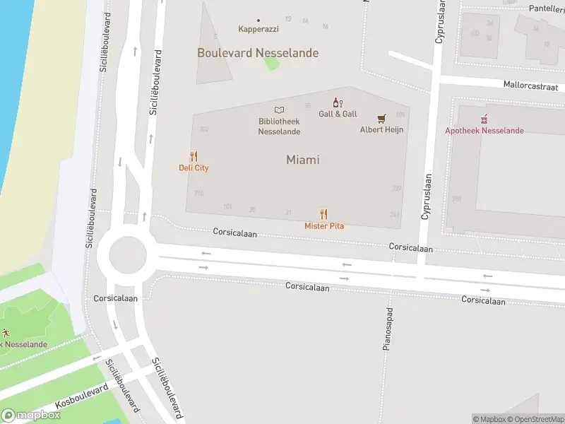 Politie naar de Corsicalaan in Rotterdam vanwege ongeval met letsel