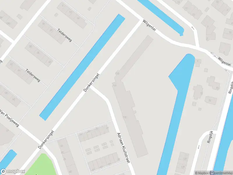 Ambulance met gepaste spoed naar de Adriaan Kluitstraat in Rotterdam