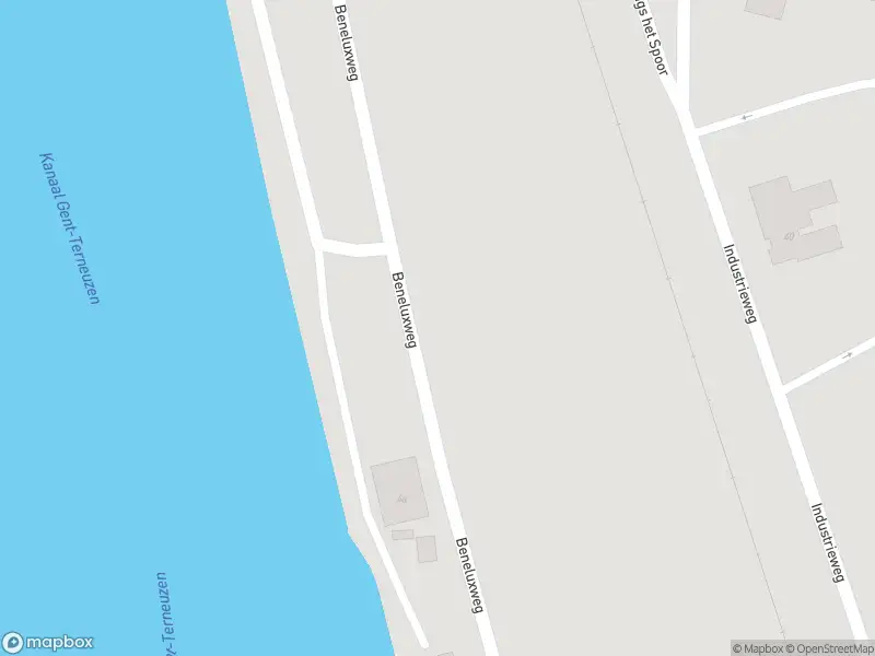 Brandweer met gepaste spoed naar de Beneluxweg in Terneuzen