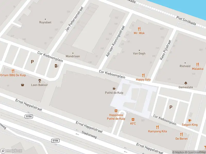 Politie naar de Cor Kieboomplein in Rotterdam