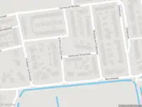 Ambulance met grote spoed naar de Aleida van Strijenlaan in Geervliet