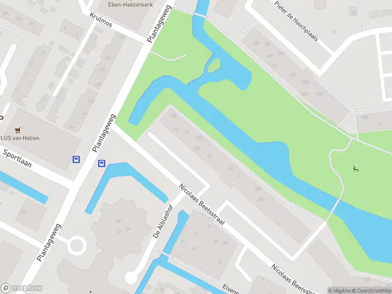 Ambulance met gepaste spoed naar de Nicolaas Beetsstraat in Alblasserdam