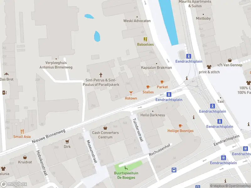 Ambulance met grote spoed naar de Nieuwe Binnenweg in Rotterdam