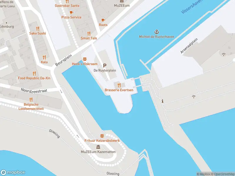 Brandweer met grote spoed naar de De Ruyterplein in Vlissingen