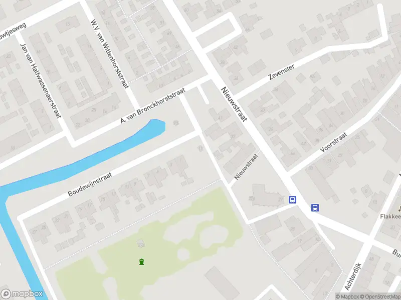 Ambulance met gepaste spoed naar de Boudewijnstraat in Stad aan 't Haringvliet