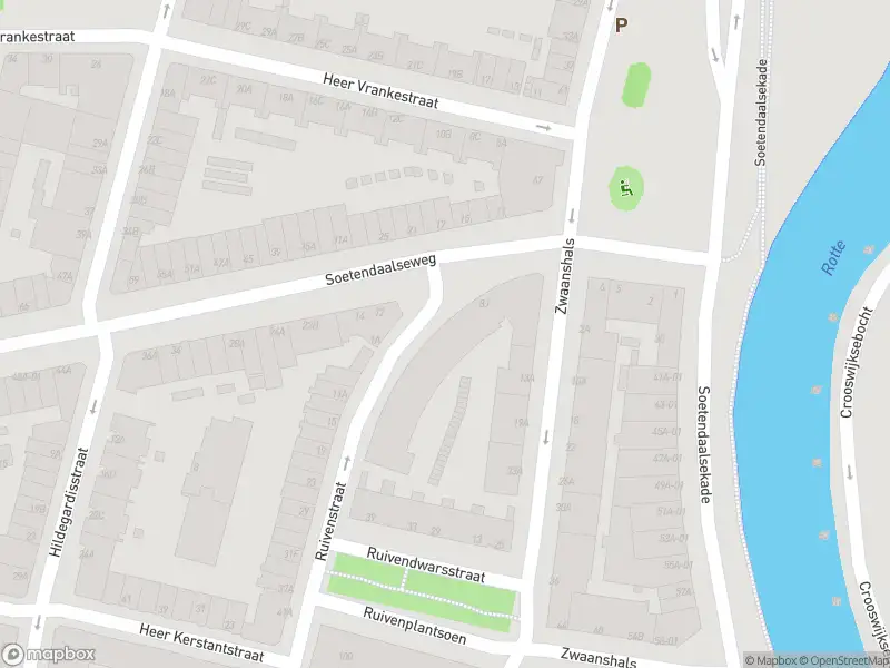 Ambulance met grote spoed naar de Ruivenstraat in Rotterdam