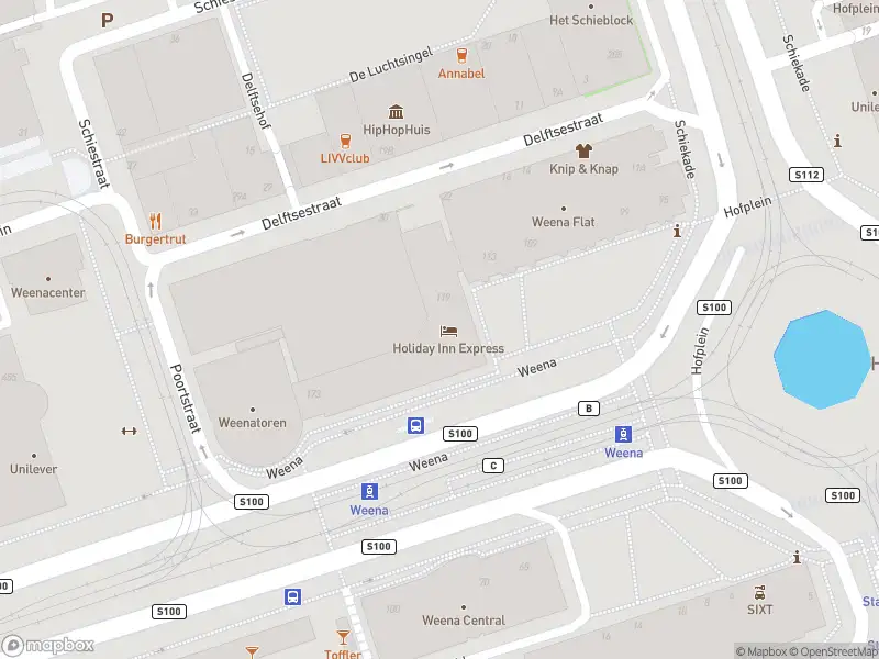 Ambulance met gepaste spoed naar de Weena in Rotterdam