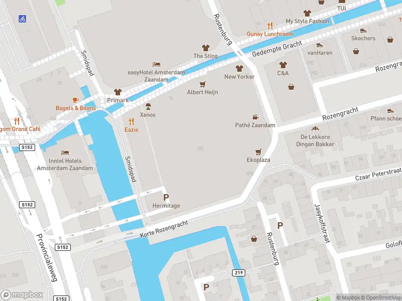 Brandweer met gepaste spoed naar de Hermitage in Zaandam vanwege een liftopsluiting