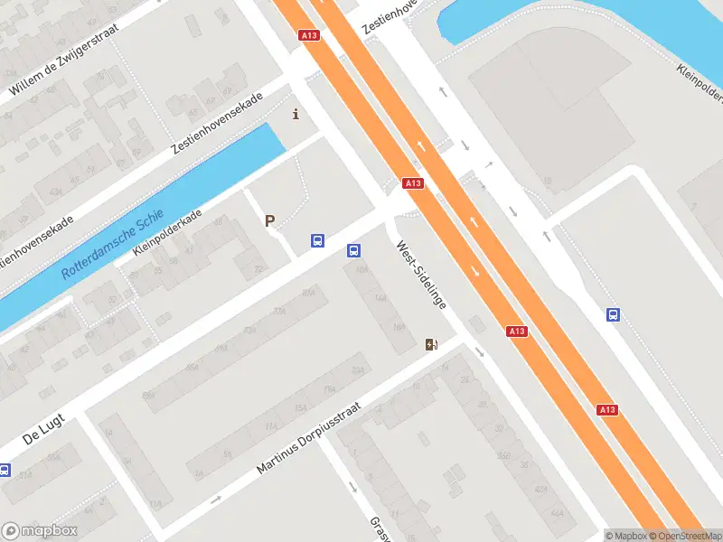 Ambulance met grote spoed naar de West-Sidelinge in Rotterdam