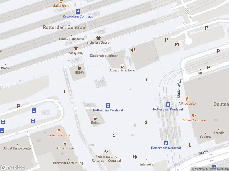 Ambulance met grote spoed naar de Stationsplein in Rotterdam