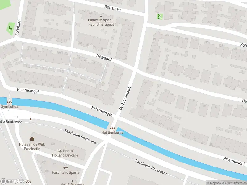 Ambulance met grote spoed naar de 2e Octaviolaan in Capelle aan den IJssel