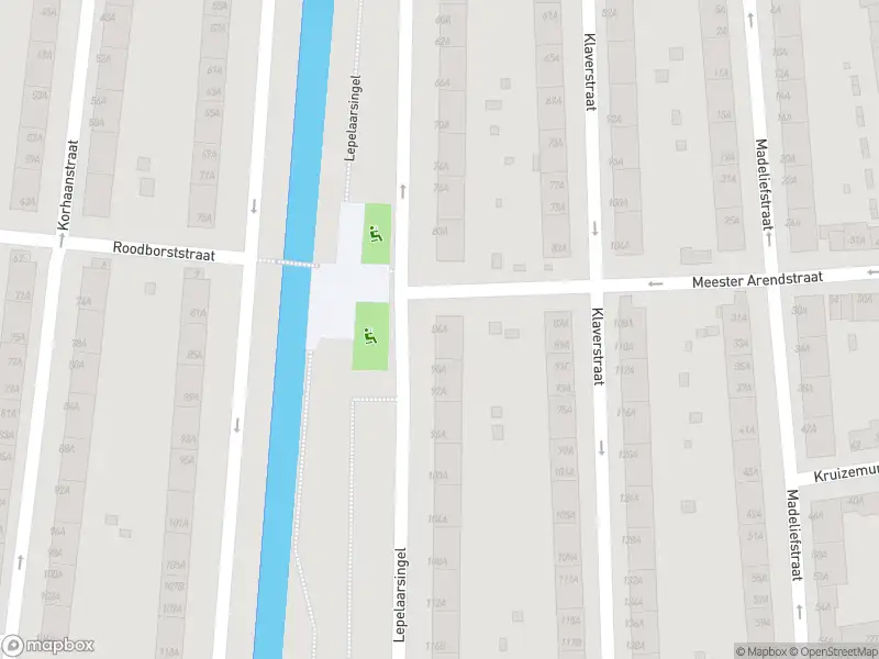 Ambulance met grote spoed naar de Lepelaarsingel in Rotterdam