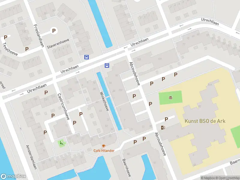 Ambulance met grote spoed naar de Abcoudehoeve in Vlaardingen