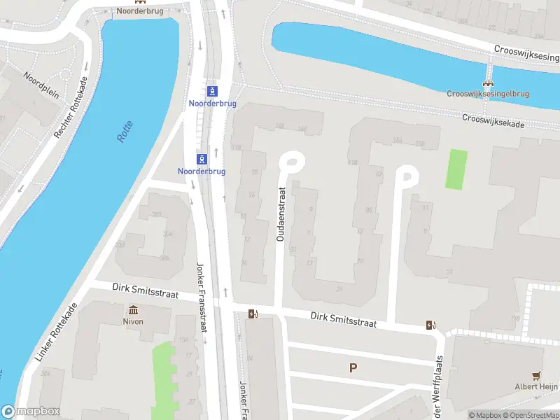 Ambulance met grote spoed naar de Oudaenstraat in Rotterdam