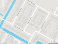 Ambulance met grote spoed naar de Dokter Veenislaan in Anna Paulowna