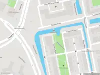 Ambulance met gepaste spoed naar de Slauerhoffpad in Leiden