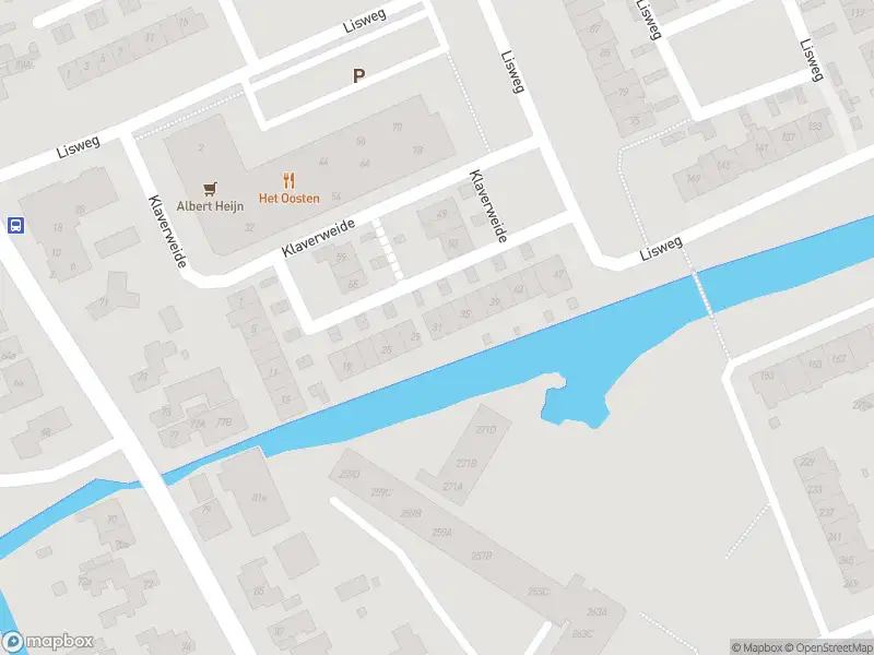 Traumahelikopter met grote spoed naar de Klaverweide in Oostzaan