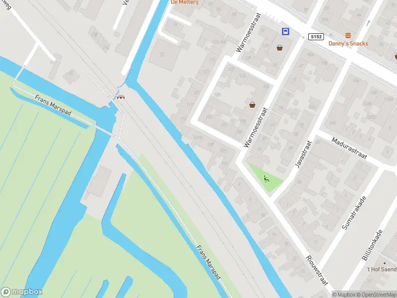 Brandweer met gepaste spoed naar de Warmoesstraat in Wormerveer vanwege een buitenbrand