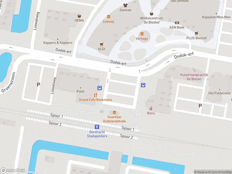 Ambulance met grote spoed naar de Dudokplein in Dordrecht